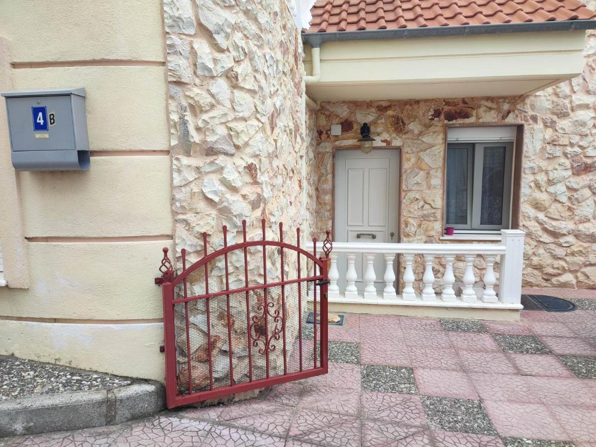 Artemis Luxury Villa PalaiónTsiflíkion エクステリア 写真